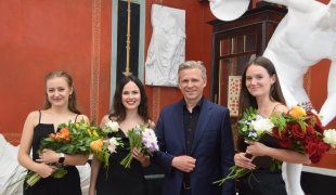 Kolm Tartu Ülikooli magistranti sai topeltdiplomi Prantsusmaa ülikooliga
