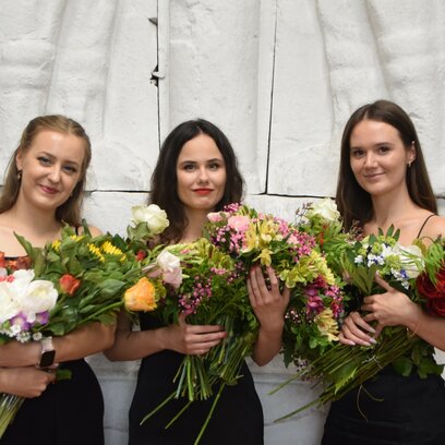 Kolm Tartu Ülikooli magistranti sai topeltdiplomi Prantsusmaa ülikooliga